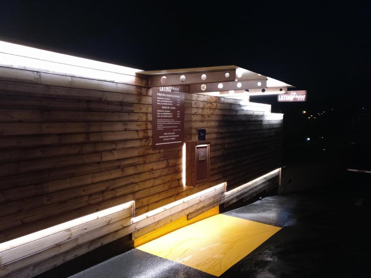 Motel Latino Llanera  Eksteriør billede